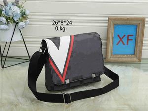 YQ Pochette Fashion 2022 Bags Designer Handbags PU Leather Men Messenger Bag Briefcases Man Shoulder Backpack Sport Male Cross Body Purse High Quality A031