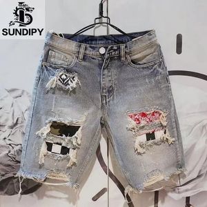 Summer Men Hole Denim Short Pants Fashion Beggar Scraped Five-piece Jeans Shorts 24 262