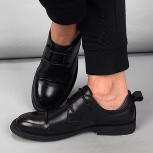 Abito nero in vera pelle da uomo retrò 2023 autunno nuovo designer fatto a mano quotidiano punta tonda scarpe da lavoro casual uomo