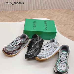 Bottegaaveneta Herren Turnschuhe Wang Yibo Zhou Yutong Gleichen Stil Casual Schuhe Silber Paar Papa Dicke Sohle 2024 Neue Sport Rj