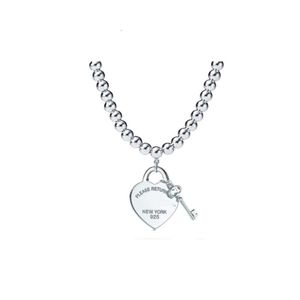 Classic S925 Sterling Silver Heart Key Gold Plated Diamond Necklace Popular Love Pendant Collar Chain TUX3