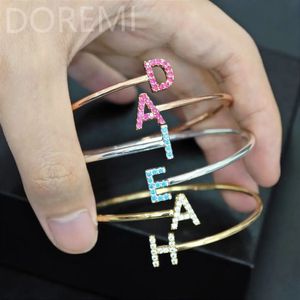 Doremi Women Coloful Zircon Initial Letter Spiral Skjuten Bangle Custom Letters Charm Heart Star Moon Symbol Gift Armband 240115