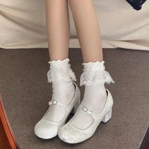 Klädskor höga klackar Mary Janes kvinnor sommar elegant lolita trend 2024 grunt chunky sandaler make pumpar mujer zapatos