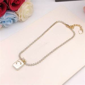 New High Quality Spring/Summer Chokers Designer C Pendant Necklaces Letter Pearl Gold Necklace Women jewelry Woman long-chain 32