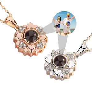 Customized Flower Projection Necklace Personalized Family Love Pet Po Custom Lover Keepsake Jewelry Mother's Day Gifts 240115