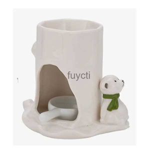 Candle Holders American Style Rural Mediterranean White Porcelain Candle Holder Embossed Little Bear Aroma Burner Candlestick Decoration ZD639 YQ240116