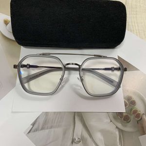 2024 Luxury Designer CH Solglasögon för kvinnor Chromes Glassar Ramar Mens Nytt skådespel Male Black Fashion Myopia Heart Eyeglass Frame Ladies Unisex Eyewear C373