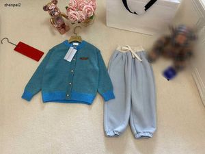 Luxury baby Tracksuits designer kids Sweater set Size 90-140 Blue knitted cardigan and plush warm sports pants Jan10