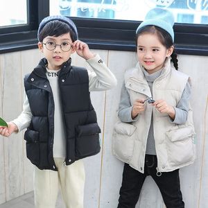 冬のベストコートキッズ秋と冬の子供のダウンコットンベストベイビー厚くして摘み取られた女の子の男の子の赤ちゃんのアウターベスト240116