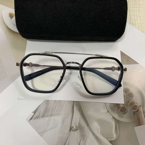 2024 Luxur Designer CH Solglasögon för kvinnor Chromes Glassar Ramar Mens Nytt skådespel Male Black Fashion Myopia Heart Eyeglass Frame Ladies Unisex Eyewear Gete Gete