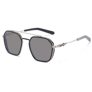 2024 Luxury Designer Ch Sunglasses for Women Chromes Glasses Frames Mens Large Driving Trend Polygonal Heart Eyeglass Frame Ladies Unisex Eyewear 18t0