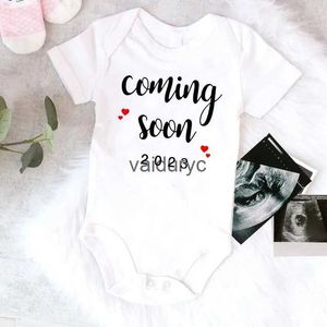 Rompers Coming Soon 2023 Announcement Newborn Baby Bodysuits Summer Toddler Unisex Jumpsuit Pregnancy Reveal Clothes Infant Shower Gifts H240508