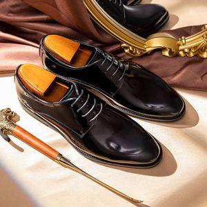 Patent Mens Formal Classic British Trend Designer New Oxfords 2023 Autumn Real Cow Leather Man Buty robocze