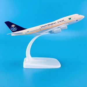 Baza Zinc Ally Material 1 440 16cm Airplane Model Aircrafts Boeing B747-400 Saudi Arbian Plane Model 240115