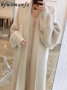 Cappotto cardigan in cashmere lungo donna coreano solido Cappotto dolce e soffice a maniche lunghe Inverno caldo allentato femminile Midi abbigliamento lavorato a maglia 240115