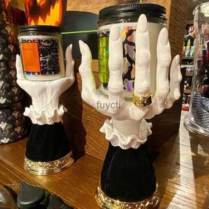 Ljushållare halloween harts häxa handljusstake Creative Ghost Hand Haunted House Decoration Palm Candle Holder Art Crafts Ornament YQ240116