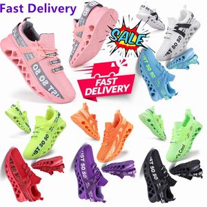 Running Shoes Metallic Silver Women Mens Foam Black Panda Sail Oatmeal Supersonic Doernbecher Gundam Trainers Runners Sports Sneakers