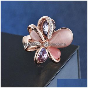 Küme halkaları Avrupa ve Amerikan tarzı moda takı büyük petal opal yüzük kristal ile mtiple zirkonlar yüksek kaliteli mücevher dh1br