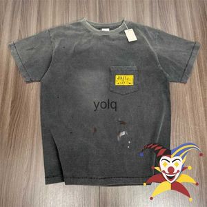 Men's T-Shirts Washed Tie-dyed Saint Michael Pocket Hole T-shirt Men Women Damage Graffiti Tee T Shirtyolq