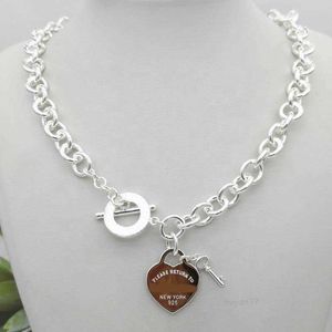 Tiffanylris ecklaces Chain Womens Tf Style Classic Design Necklace s Sterling Sier Key Heart Love Egg Brand Pendant Charm Nec Terling Aosj