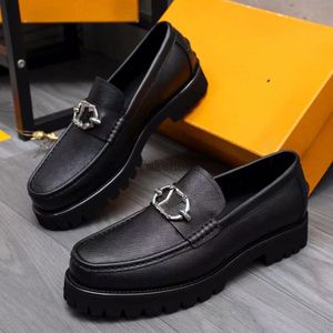 Designer Uomo Driver Shoes Mocassini mocassino Uomo Hockenheim Scarpe eleganti Scarpe casual Monte Carlo muli Square Buckle uomo Scarpe GYM 1.9 14