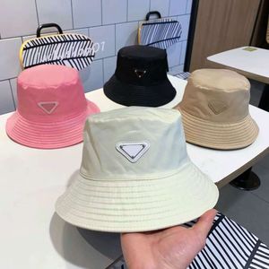 PPDDA BALL CAPS 2024 DESIGNER Fashion Bucket Hat For Man Woman Street Cap Mittade hattar 19 Färg med bokstäver Högkvalitativ hinkhatt