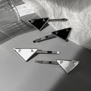 Classic Triangle Hair Clips Barrettes Designer Hair Clip Cute Girls Gift Pink Hairclips Brand Luxury Stainless steel Hair Jewelry White Metal Hair Accessories