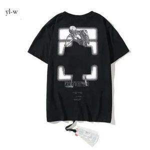 Letni luksusowe męskie i damskie koszulki designerskie odzież luźna koszulka Top Casual Street Graffiti Shirt koszulka z krótkim rękawem T-shirt Off White 3615