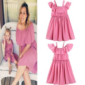 INS verão mãe e filha com borda de folha de lótus família olhar roupas vestido tecer bebê mãe pai filho vestido ZZ