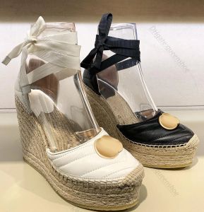 2023summer ny sko designer man kvinnor toffel kil espadrille slips läder hög häl sandal platt botten broderi tryckt plattformssko med låda