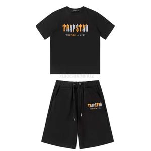 Męskie Trapstar T Shirt krótkie rękawowe druk strój Chenille Black Botton Designers Jogger Sportswear Casual Swatershirts Pullover Trapstar 14cge