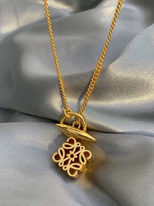 Дизайнерская мода loews Роскошные ювелирные изделия из 24-каратного золота, не выцветающее ожерелье, женское ожерелье Ся, легкая роскошь, высококачественный дизайн для меньшинств, цветной свитер, кулон-цепочка