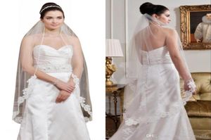 Günstige kurze 1M einlagige Brautschleier mit Kamm WeißElfenbeinfarbene Brautschleier mit Applikationen CPA8154353388