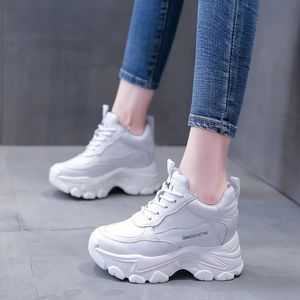 Plataforma robusta ao ar livre tênis mulheres couro de salto alto sapatos casuais mulher branco altura crescente sapato mujer 240117