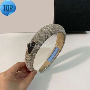 Frauen Voller Strass Stirnband Club Party Glänzendes Haarband Dreieck Abzeichen Designer Haarbänder Hohe Qualität Haar Schmuck