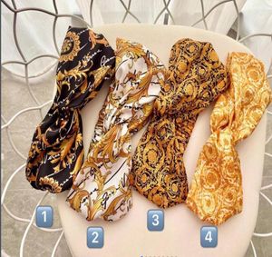 Designer Silk pannband 2022 Ny ankomst lyxiga kvinnor flickor guldgul blommor hårband halsduk hår tillbehör gåvor headwraps 4024665
