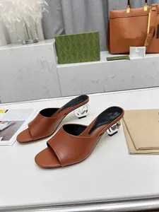 2023 novas marcas de luxo plataforma cunhas chinelos verão peep toe saltos sapatos designer mulher 0111