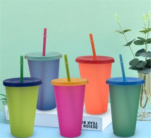 Bottiglia d'acqua magica con tazza che cambia colore da 24 once con coperchio e cannuccia Bicchieri di plastica Succo di birra Tazze da caffè Rilevamento della temperatura6553683