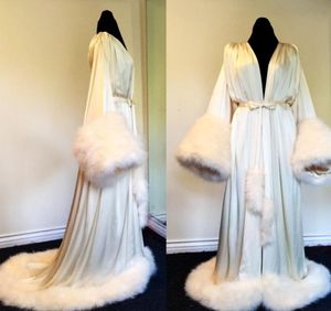 Women Winter Robe Nightgown Bathrobe Pajamas Sleepwear With Fur Train Long Sleeve Jackets Wedding Bridesmaid Shawel7211033