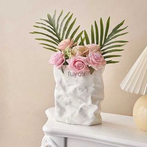 VASE HOME CRAFTS DECOR VASE NORDIC WRINKLED PAPER BAG VASE FOLLOW POT VASE FLOWER ART ART INSEAT DESK ORNAMENTSベストギフトYQ240117