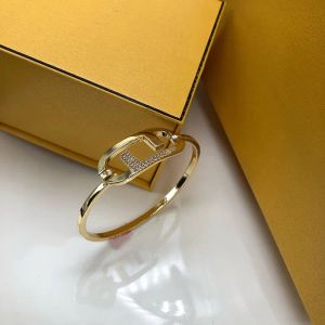 Дизайнерский женский золотой браслет, роскошный браслет с буквами и бриллиантами, мужские браслеты из нержавеющей стали, вечерние ретро-ювелирные изделия, браслет, подвески, украшения