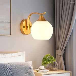 Wandlampen Moderne Lampe Wandleuchte Weiße LED-Leuchten für die Innenbeleuchtung Schlafzimmer Wohnzimmer Badezimmerspiegel Kupfer