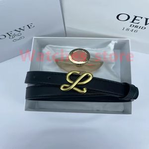 Loewe 2024 Designer Men Belt Fashionabla Women Leather Belt Bredd 3.0 cm Classic Smooth Buckle Casual Pants Belt grossist med Box22