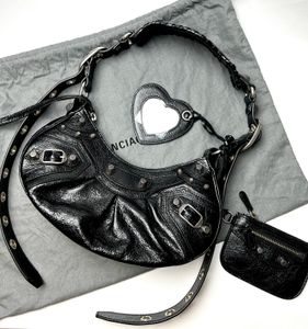 Designer-Tasche LE CAGOLE Halbmond-Motorradtasche, Damen- und Herren-Tragetasche, luxuriöse Handtasche, Unterarmtasche, Spiegelqualität, Vintage-Umhängetasche aus echtem Leder, Umhängetaschen