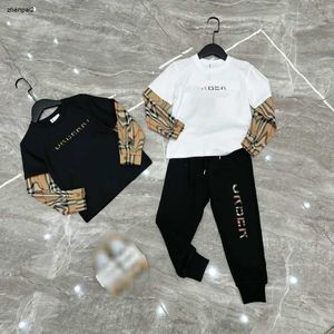 abiti firmati per bambini tute per bambini ragazzi plaid Mosaico lettera logo Maglione finto due top pantaloni in vita elasticizzati bambino Felpa con cappuccio girocollo e pantaloni sportivi