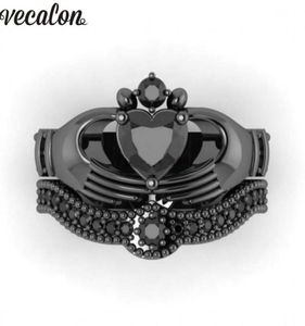 Vecalon Ny kvinnlig svart Birthstone Claddagh -ring 5A Zircon CZ Black Gold Filled Party Wedding Band Ring Bridal Set for Women5076433