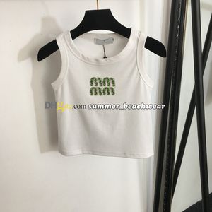 Designer curto colete de malha esmeraldas embelezado sem mangas colete verão respirável curto topos feminino colete casual