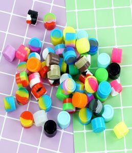 Smoking Accessories 100pcslot Non Stick Oil Slicks Silicone Jars Empty Round 2ml Dab Wax Box Storage boxs Assorted Colorful6887811