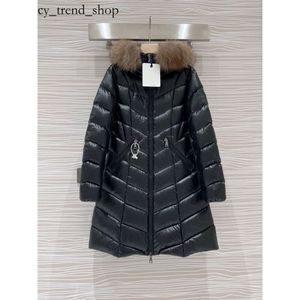 Monclears France Designer Women Jacket Winter Warm Windproof Long Down Jacket光沢のあるマットマットアジアモデルレディース衣類ファーカラーコート16