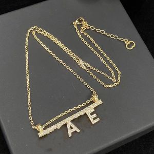 Jewelry Necklaces white Plated 925 Silver Graduated Luxury Brand Designers Letters Geometric Famous Women Round Crystal Rhinestone Gold 187